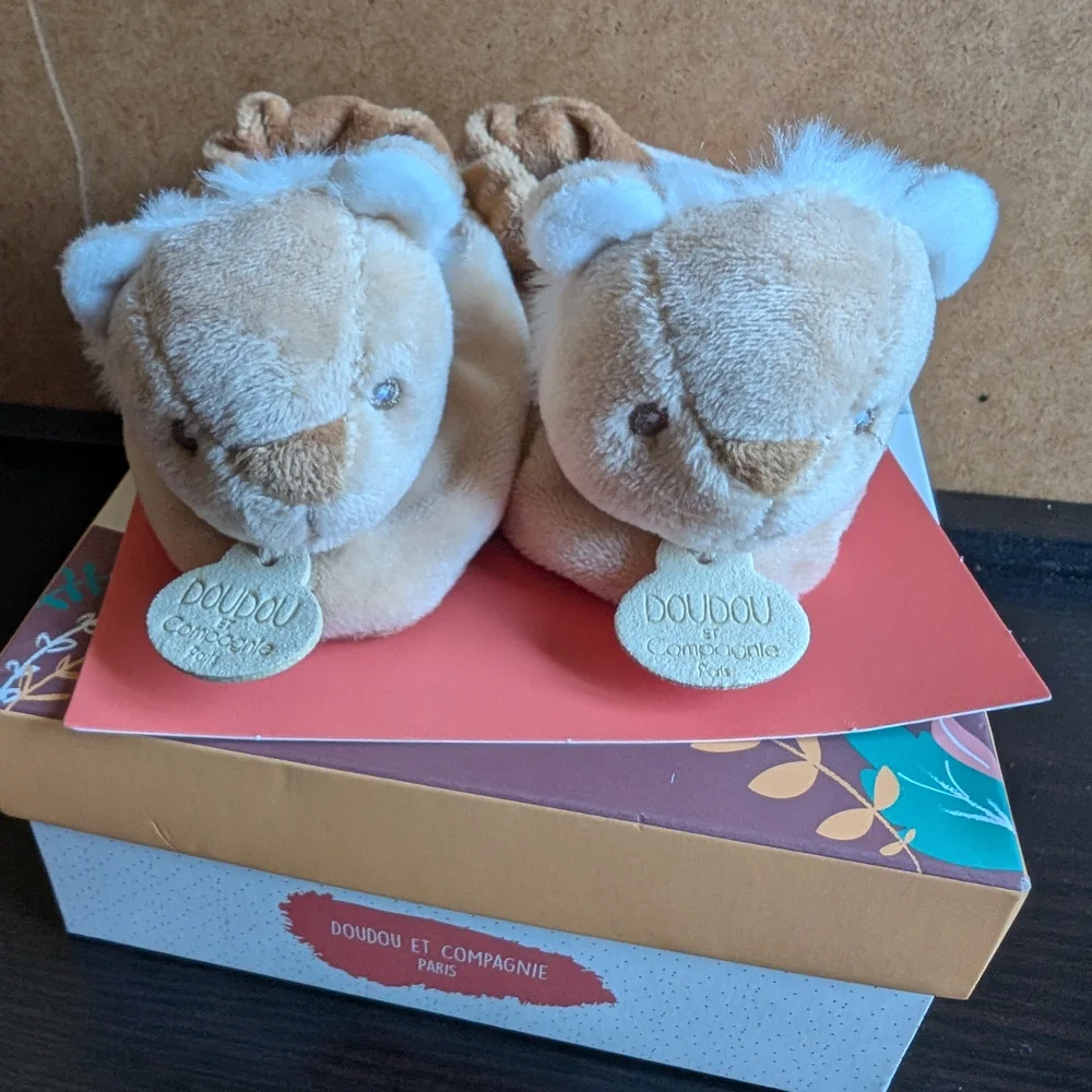 Doudou et Compagnie Paris Plush Lion Slippers 🦁 0-6 months NIB
